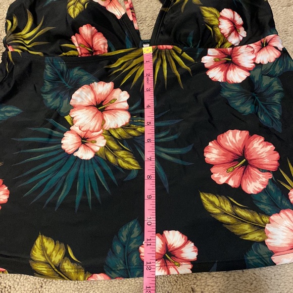NWOT Kona Som Tankini Top Size Large - Picture 8 of 9